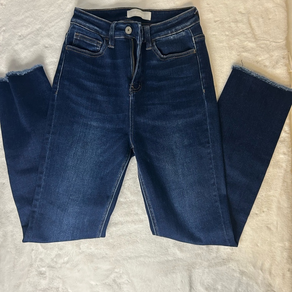 Vervet High Rise Slim Straight Jeans Raw Hem Dark Wash Women’s 25 - Picture 3 of 10